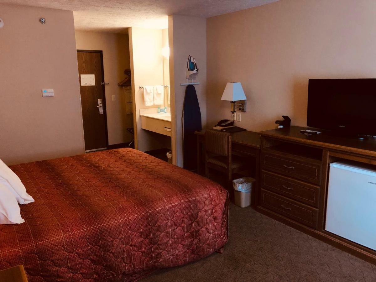 Shenandoah Inn & Suites Εξωτερικό φωτογραφία