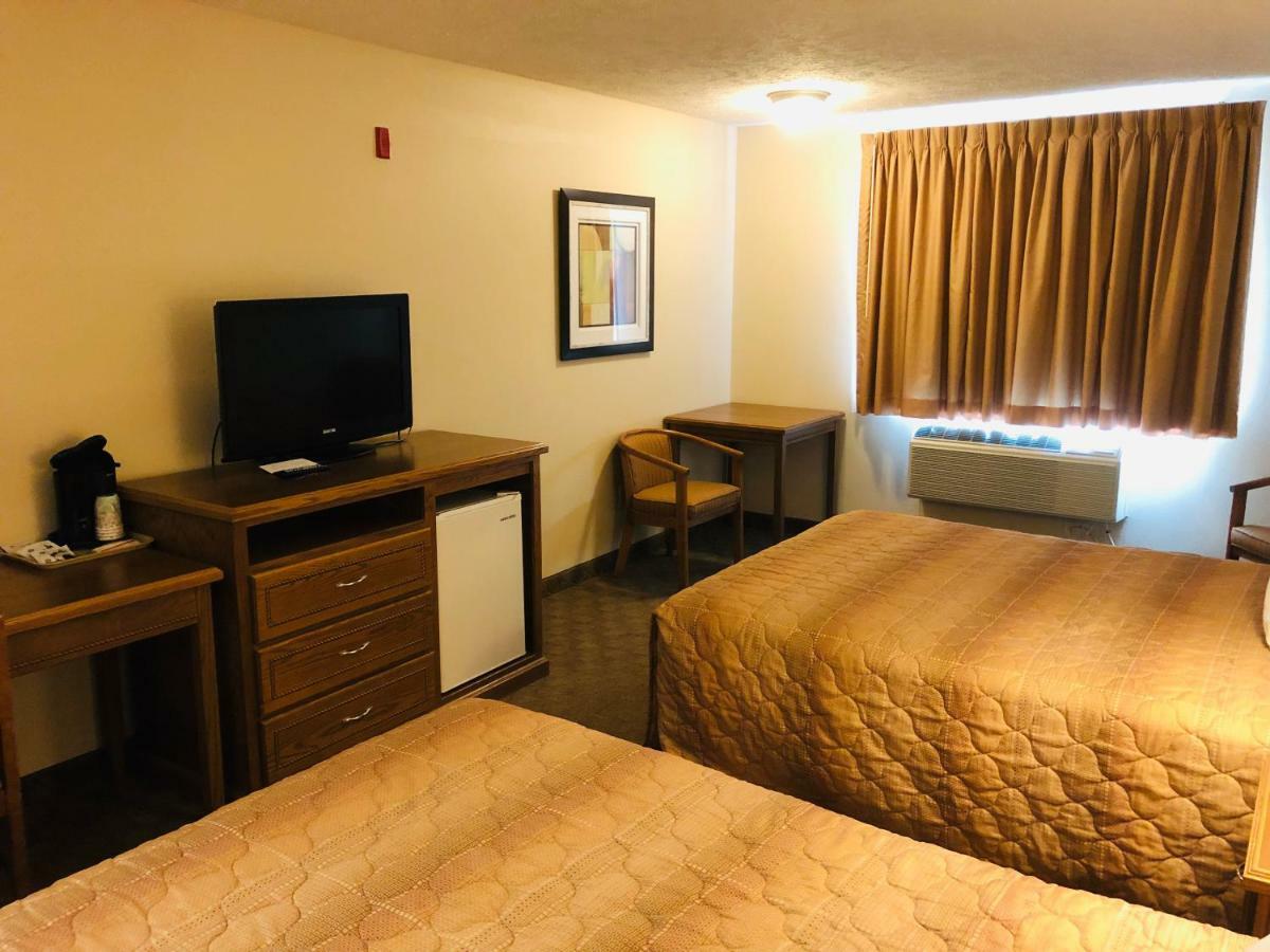 Shenandoah Inn & Suites Εξωτερικό φωτογραφία
